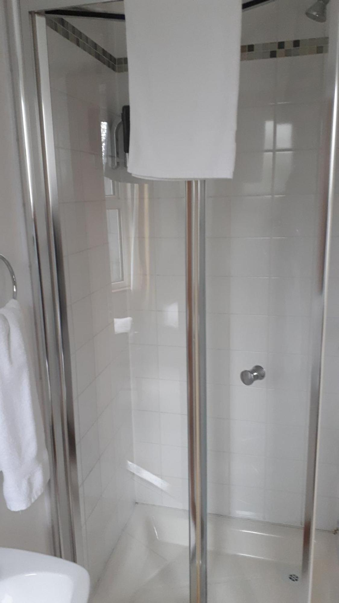 Bay View Guesthouse Γκάλγουεϊ Εξωτερικό φωτογραφία